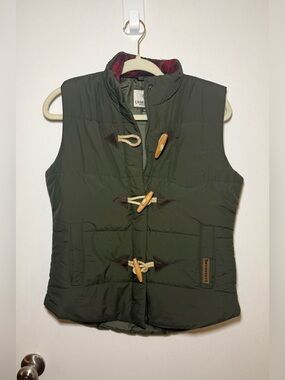 Legendary Whitetails Women's Green Puffer Vest Full Zip Toggle Stand-Up Collar S